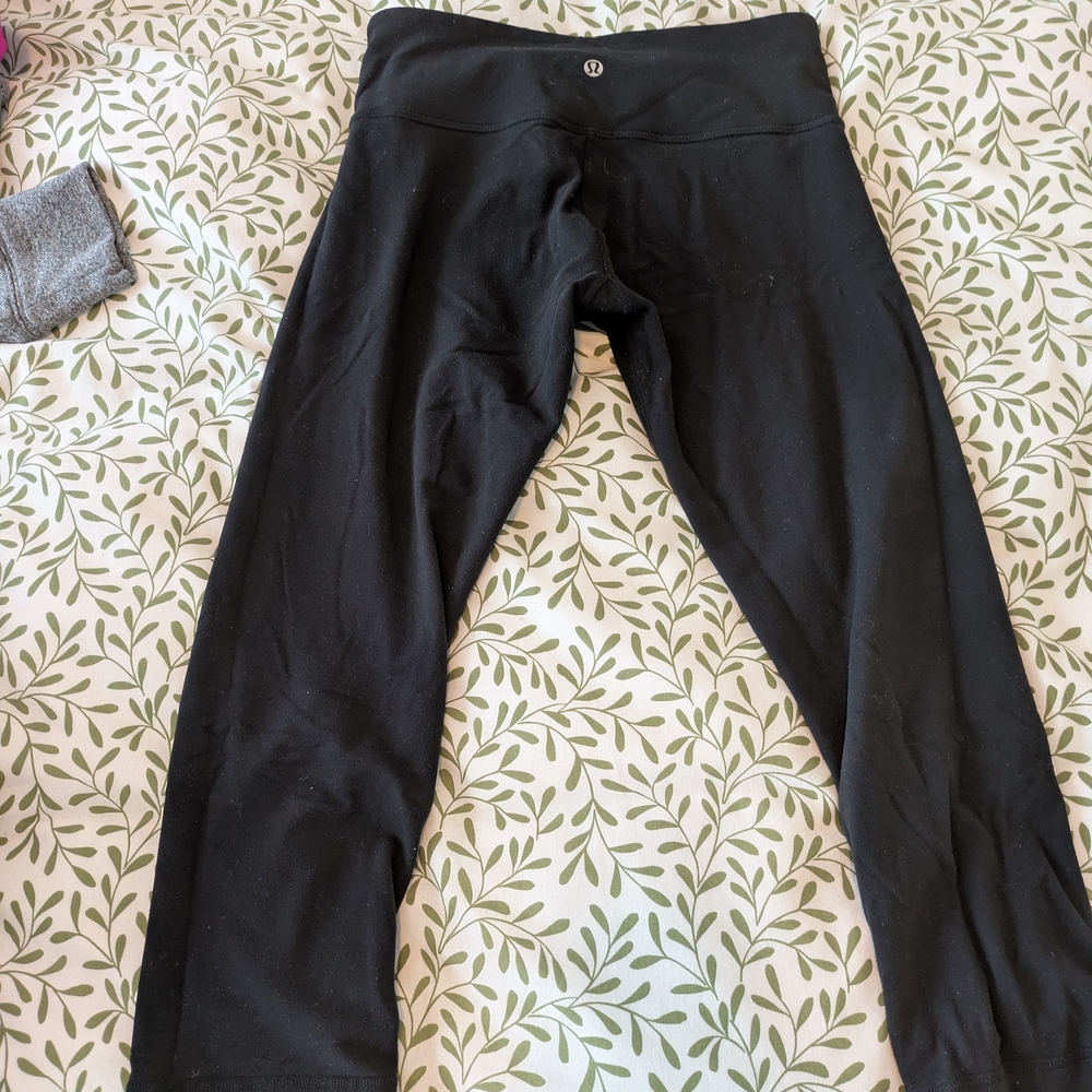 Lululemon Cropped Black Leggings